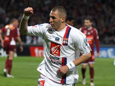 Κοντράρονται για Benzema, Real και Manchester United