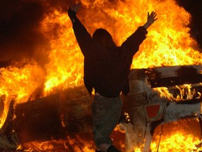 Χάος μέχρι τα ξημερώματα στους δρόμους του Βερολίνου