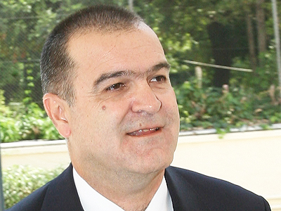 “Ειμαι καταφερτζής, δεν θέλω να γίνω Μπερλουσκόνι”