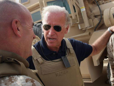 Joe Biden: «Είμαστε στο πλευρό του Ιράκ»