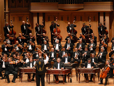 Η τσιγγάνικη ορχήστρα «ξαναχτυπά»