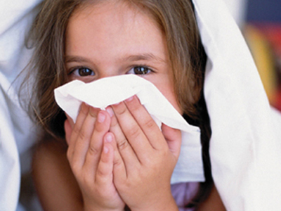 Μαθητές διδάσκονται… πώς να φυσούν τη μύτη τους