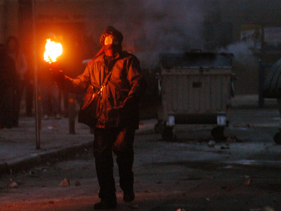 Πέταξαν βόμβα μολότοφ σε άστεγο