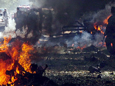 Βομβιστές «καμικάζι» χτύπησαν κυβερνητικό κτίριο στο Αφγανιστάν