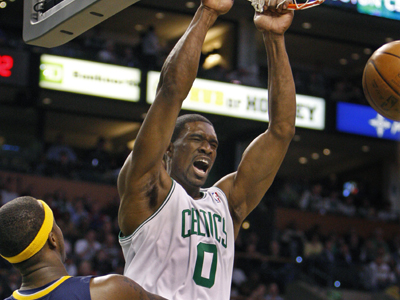 Τους πλήρωσε με το ίδιο νόμισμα