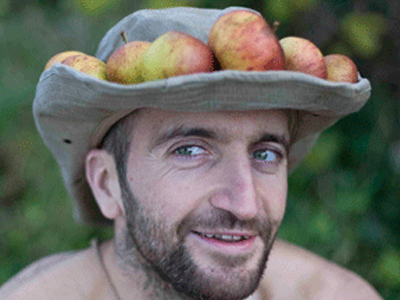 Θέλει να ζήσει ένα χρόνο χωρίς χρήματα