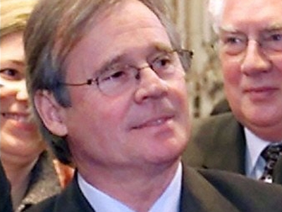 Βουλευτής σκότωσε μία γυναίκα και αυτοκτόνησε