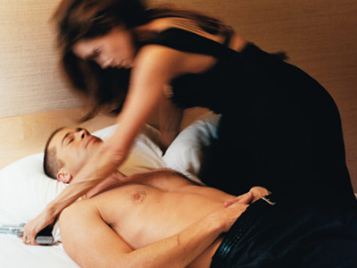 Η Αντζελίνα ”έπιασε” τον Μπραντ με την νταντά των παιδιών