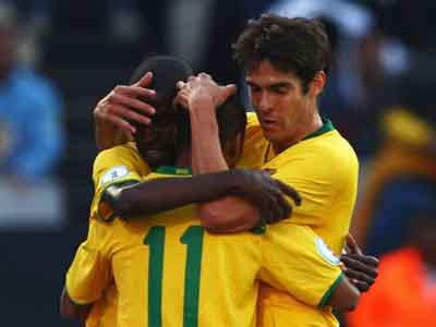 Στα ημιτελικά του Συνομοσπονδιών η Βραζιλία 3-0 τις ΗΠΑ