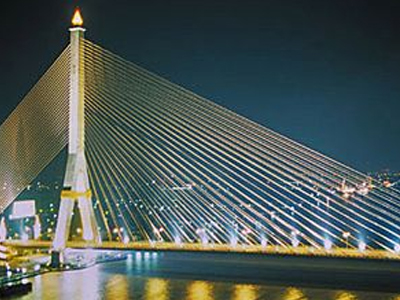 Βρήκαν κεφάλι να κρέμεται από γέφυρα