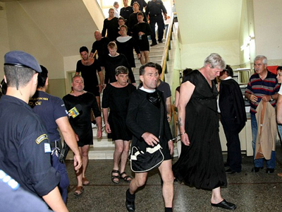 Αθώες οι «καλόγριες» που συνελήφθησαν στα Μάλια