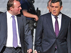 Ένα blog αναστατώνει την κυβέρνηση Μπράουν