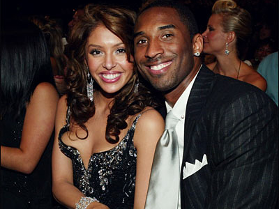 Η οικιακή βοηθός σέρνει τον Κόμπι Μπράιαντ στα δικαστήρια