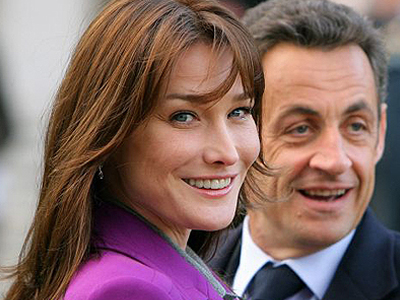 Η Κάρλα και οι 30 εραστές της