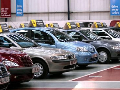 Στατιστική επιβεβαίωση της πτώσης στην αγορά αυτοκινήτων και μοτοσυκλετών