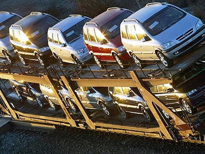 Οι Γερμανοί τρέχουν να αγοράσουν αυτοκίνητα