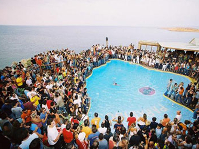 Σαββατοκύριακο στα ελληνικά νησιά