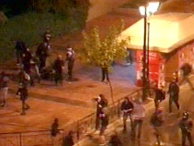 Ένταση και μικροεπεισόδια στην πορεία για την επέτειο του Πολυτεχνείου