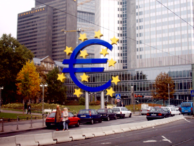 Αμετάβλητα τα επιτόκια της ευρωζώνης