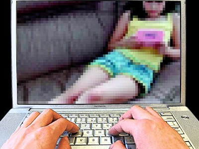 Συνελήφθησαν πατέρας και γιος για υπόθεση παιδικής πορνογραφίας