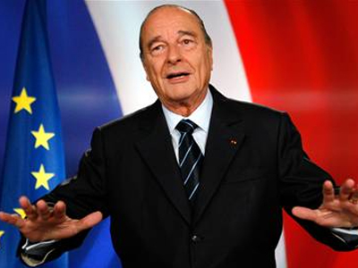 Και ο Σιράκ «καίει» τον Μπερλουσκόνι