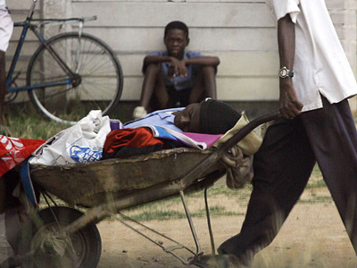 Η χολέρα «θερίζει» τους κατοίκους της Ζιμπάμπουε