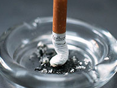 Η Ευρώπη κόβει το τσιγάρο