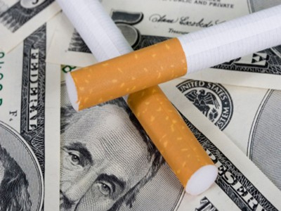 Κατέσχεσαν 220.000 κούτες λαθραίων τσιγάρων στην Ουκρανία