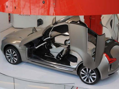 H Citro&euml;n γιορτάζει την άνοιξη στο C_42