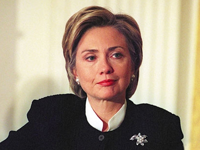 Την αποχώρηση του Mugabe στηρίζει η Hilary Clinton