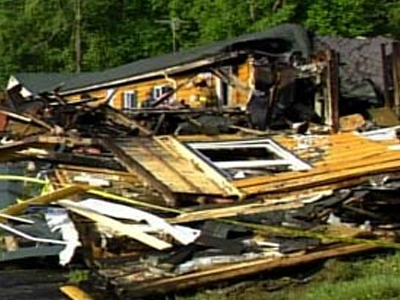 Έκαψαν την καφετέρια με το topless σέρβις