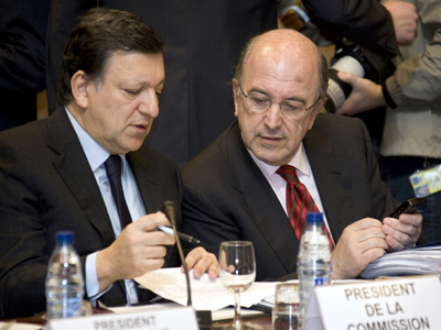 Η Κομισιόν δίνει παράταση λίγων μηνών για τα νέα φορολογικά μέτρα