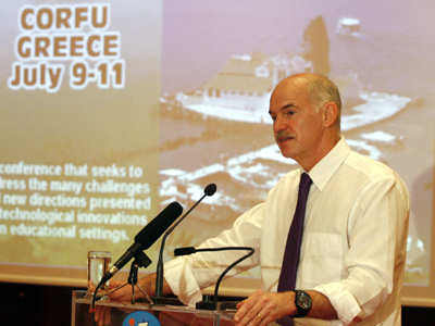 Παπανδρέου: Αλλάζουμε ή βουλιάζουμε