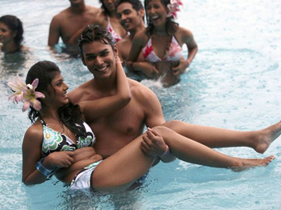 Με… στυλ στην πισίνα