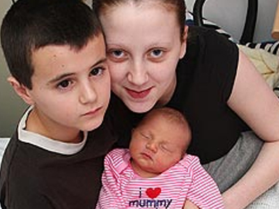 Στον ”αέρα” θα ανακοινωθούν τα αποτελέσματα DNA του 13χρονου ”πατέρα”