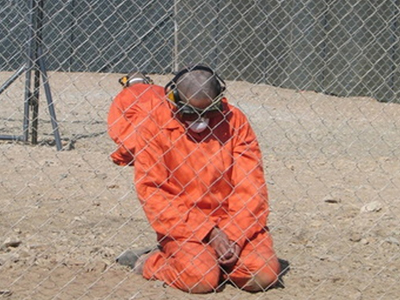 Στη Γαλλία πρώην κρατούμενος του Γκουαντάναμο Στη Γαλλία πρώην κρατούμενος του Γκουαντάναμο