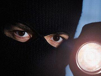 Στα χέρια της αστυνομίας συμμορία διαρρηκτών