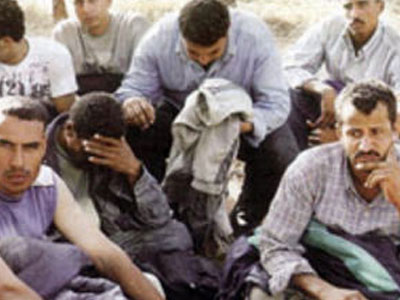 Λαθρομετανάστες και διακινητής στα χέρια της Αστυνομίας