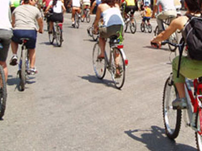 Διαμαρτυρία από ποδηλάτες στο Δημαρχείο Χανίων