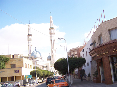 Ισχυρή έκρηξη σε στρατιωτικές εγκαταστάσεις στην Αίγυπτο
