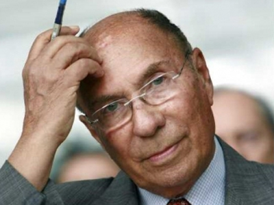 Ξήλωσαν δήμαρχο, φίλο του Sarkozy, γιατί  ”αγόρασε” ψήφους