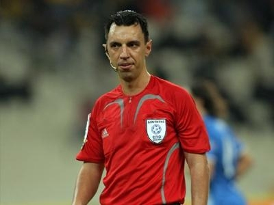 «Καμπάνα» σε Ντάτη, στο… σκαμνί τρεις βοηθοί