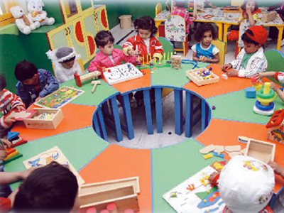 Αφήνουν τη δουλειά τους λόγω έλλειψης παιδικών σταθμών