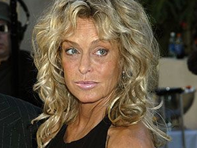 «Έφυγε» η Farrah Fawcett