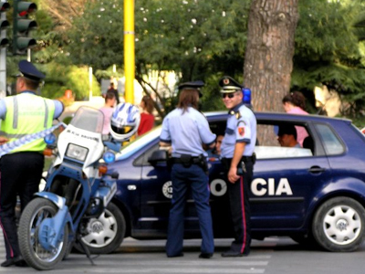Κλιμακώνεται η βία στην Αλβανία ενόψει εκλογών