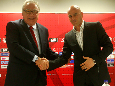 Ολυμπιακός: Τετ-α-τετ Κόκκαλη με Ketsbaia