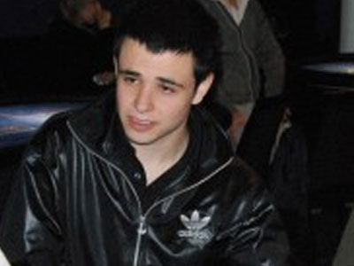 Από διανομέας εφημερίδων, εκατομμυριούχος παίχτης πόκερ