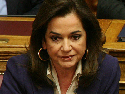 Ο Μανώλης και η Ντόρα