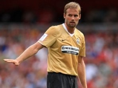 Έρχεται αύριο και υπογράφει με τον Ολυμπιακό ο Σουηδός «βράχος»