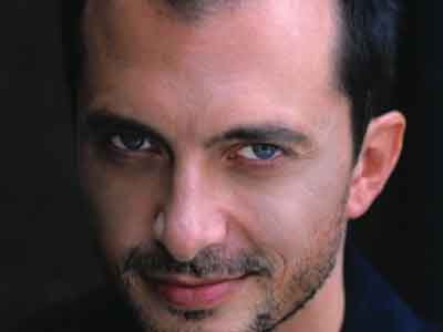 Μαραθώνιος Αγώνας προς τιμήν του ηθοποιού του Μπρόντγουεϊ, Τζωρτζ Μπεστ Κωστάκος